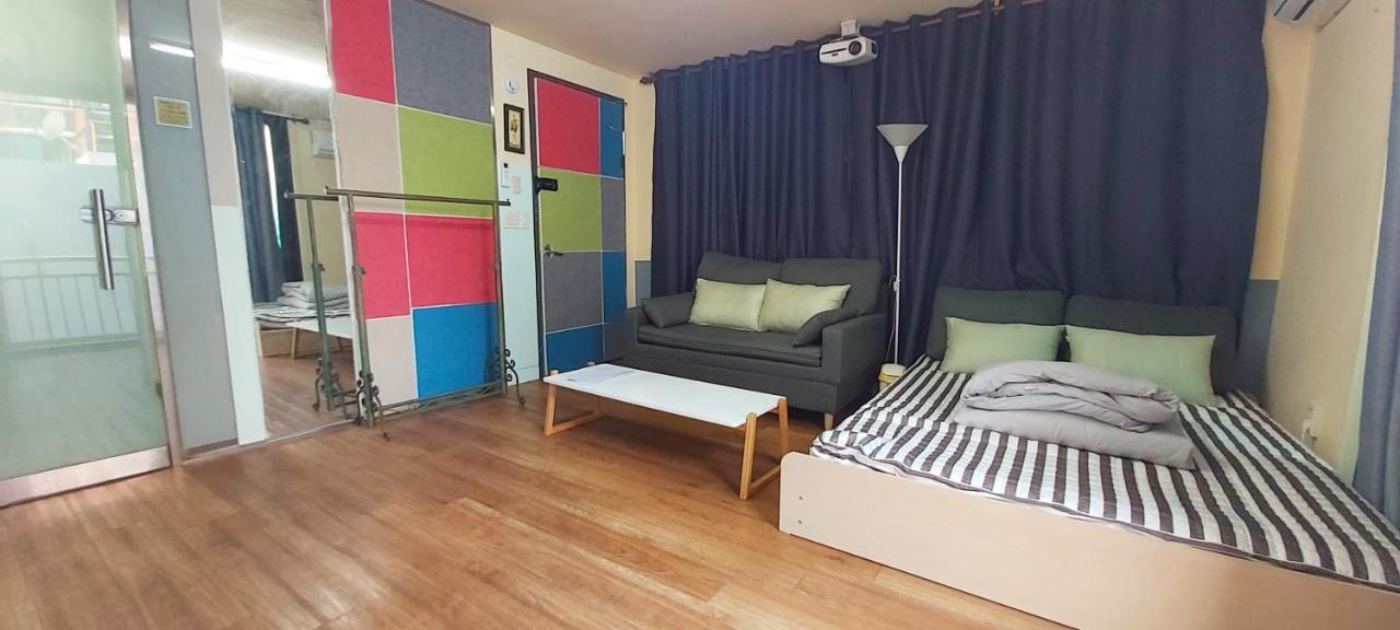 סיאול Buzz Guesthouse Hostel מראה חיצוני תמונה